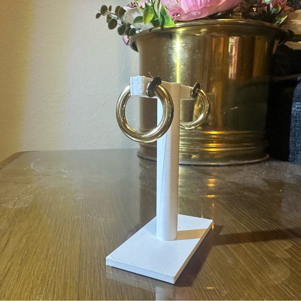 Silver clip Hoop Earrings - Picture 2 of 3